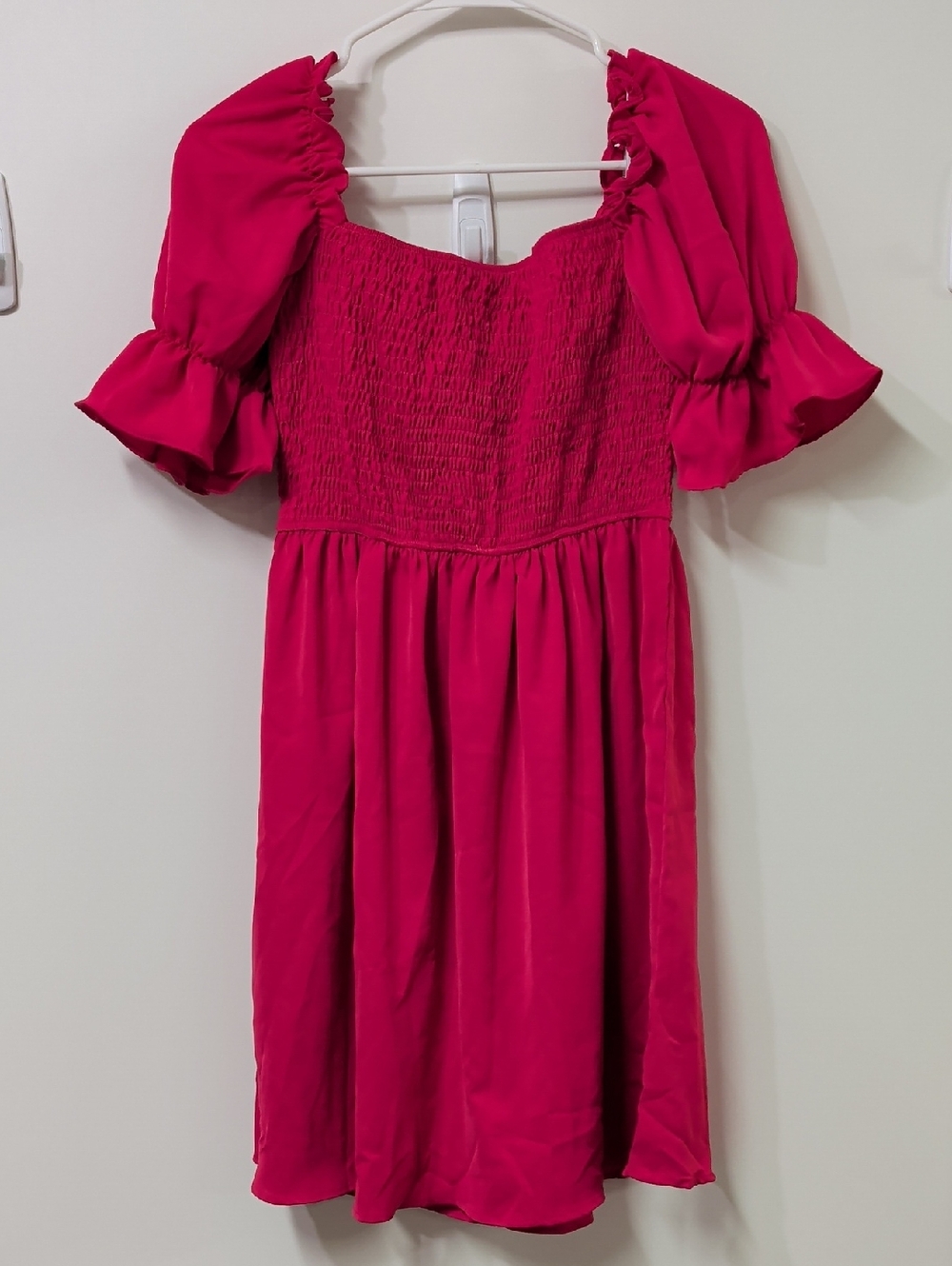 Unbranded Hot Pink Smocked Puff Sleeve Mini Dress Size Medium